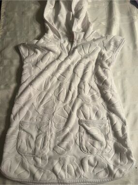 Cat and Jack swim cover up size 4T